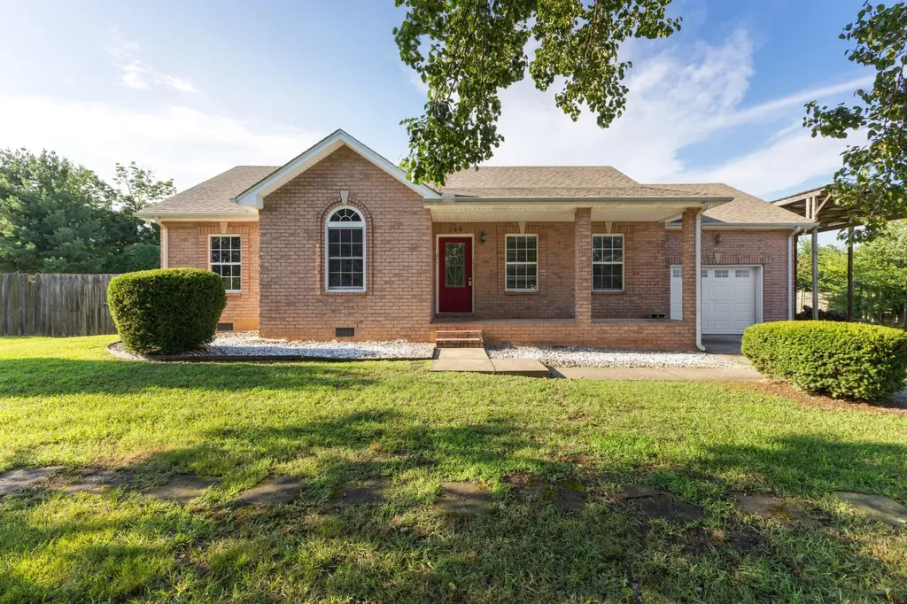 152 Mason Street Portland TN 37148