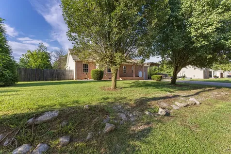 152 Mason Street Portland TN 37148