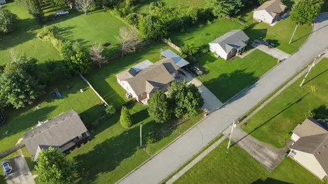 152 Mason Street Portland TN 37148