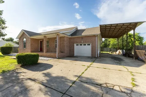 152 Mason Street Portland TN 37148