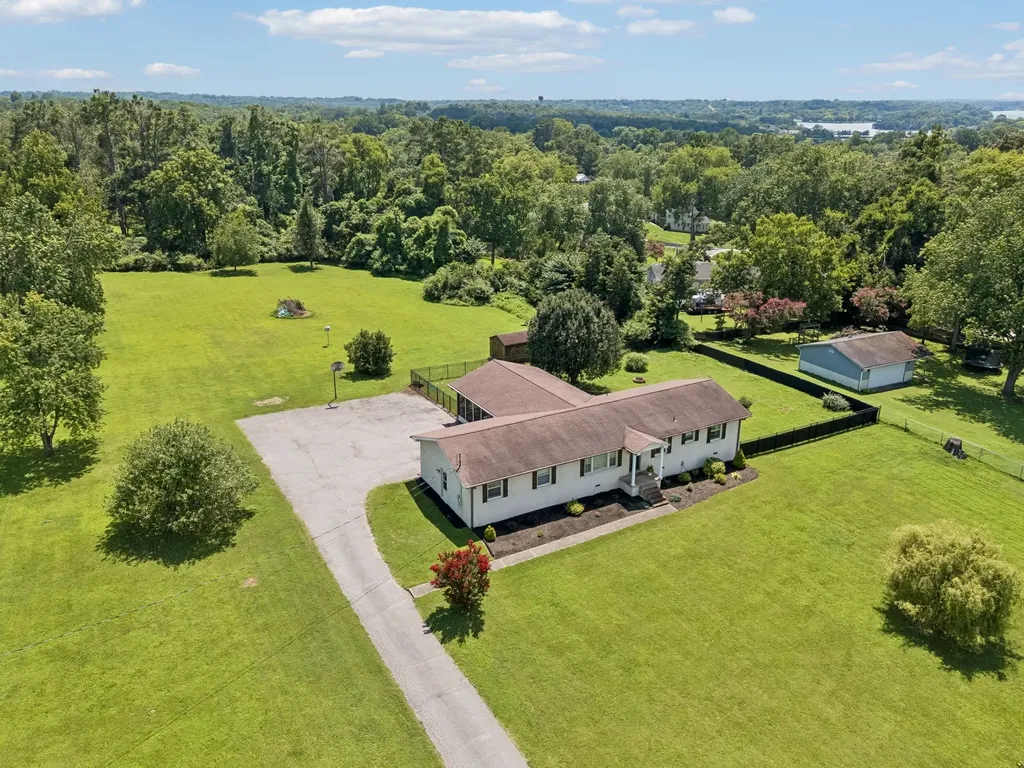 6220 Saundersville Road Mount Juliet TN 37122