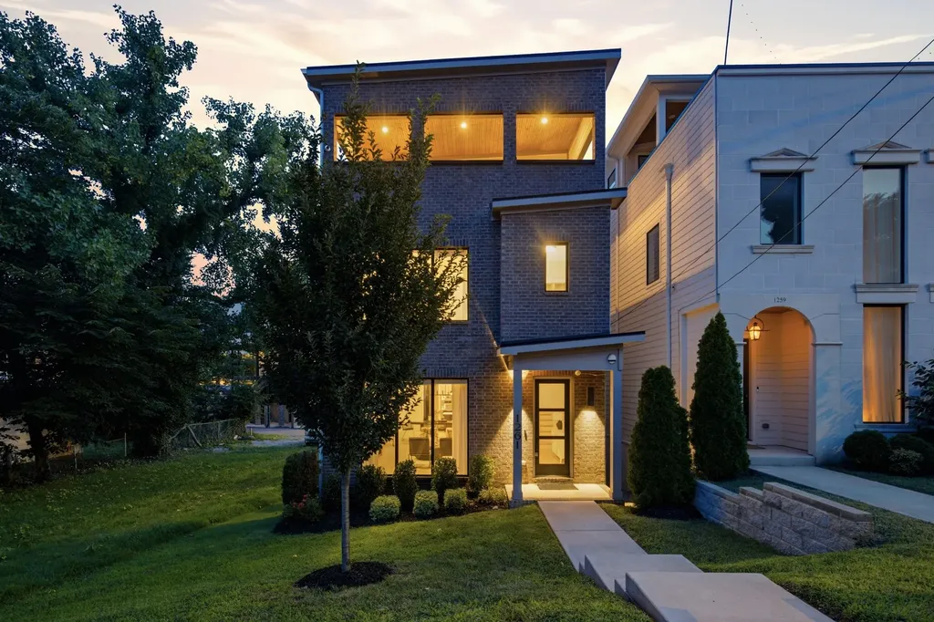 1261 2nd Ave, S Nashville TN 37210