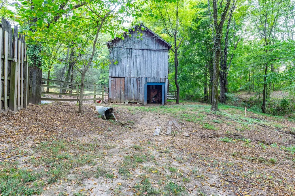 1502 New Deal Potts Road Portland TN 37148