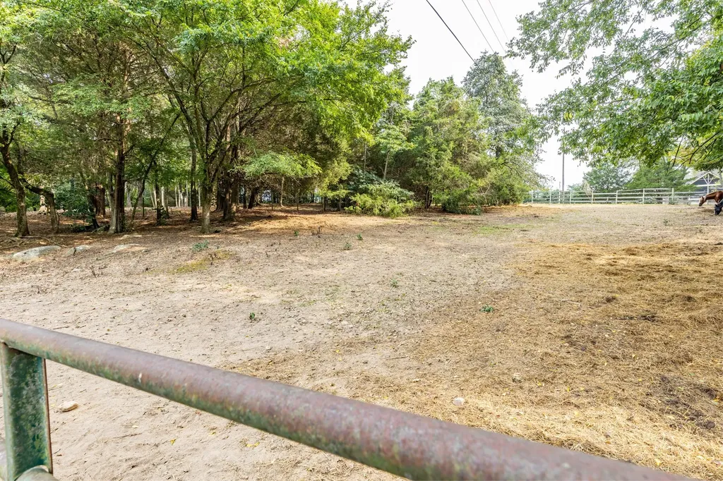 1502 New Deal Potts Road Portland TN 37148