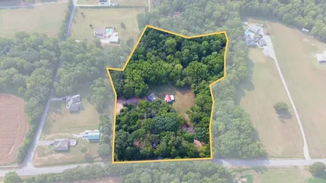 1502 New Deal Potts Road Portland TN 37148