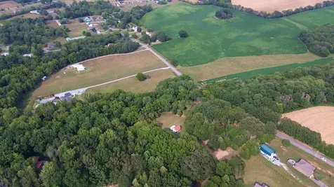 1502 New Deal Potts Road Portland TN 37148