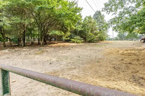 1502 New Deal Potts Road Portland TN 37148