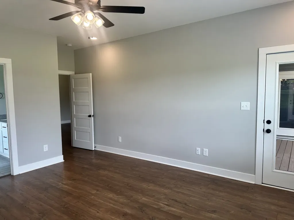 3968 Chapel Hill Road Clarksville TN 37040