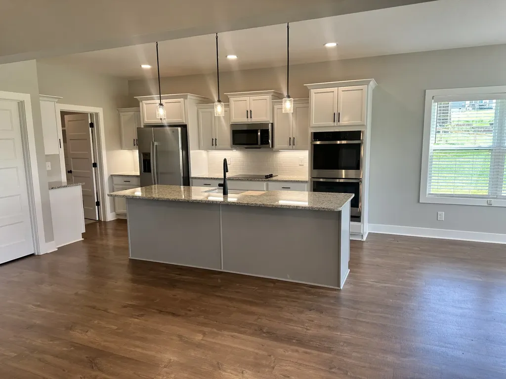 3968 Chapel Hill Road Clarksville TN 37040