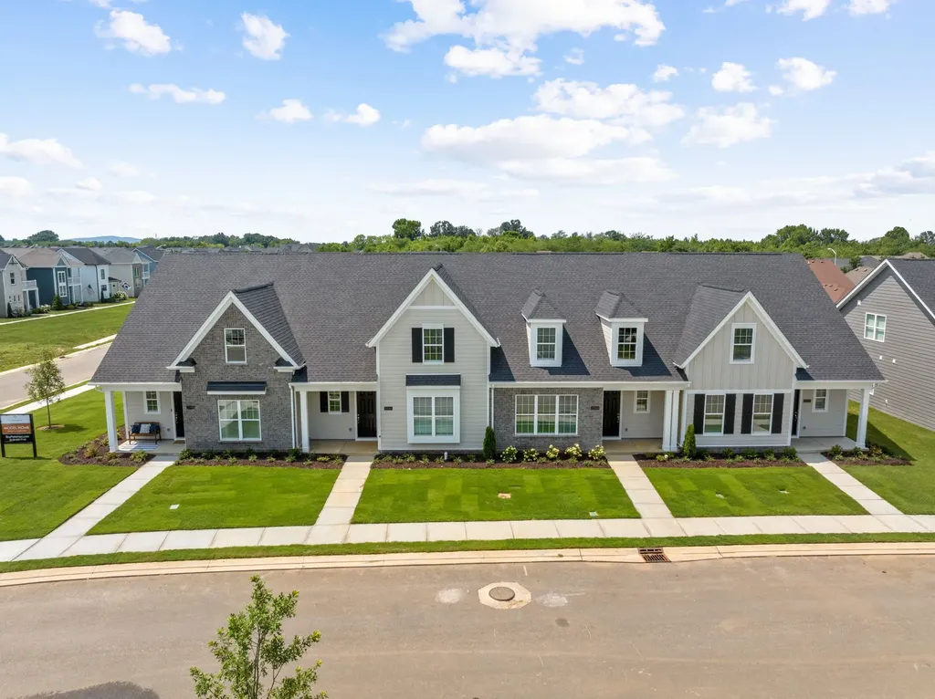 2526 Elmcroft Avenue Murfreesboro TN 37128