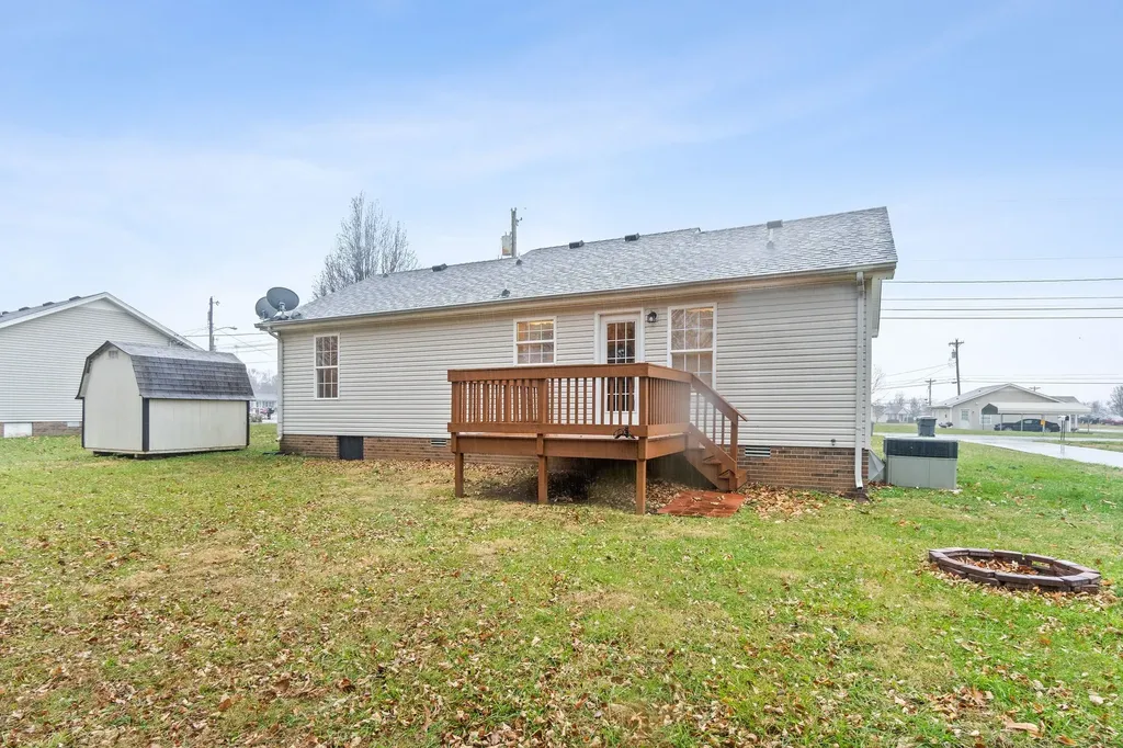 941 Crabapple Lane Clarksville TN 37040