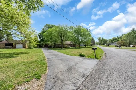 283 Pine Grove Road Smithville TN 37166