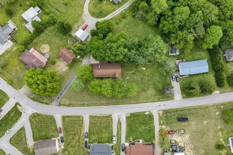 283 Pine Grove Road Smithville TN 37166