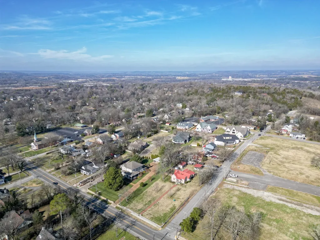 705 Halcyon Way Columbia TN 38401