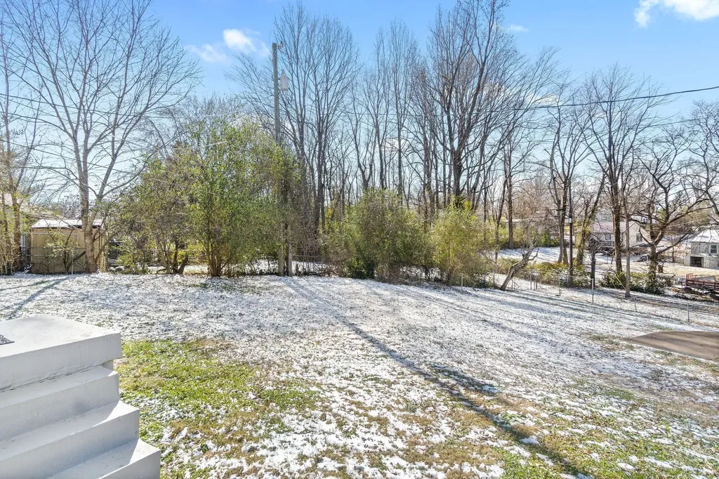 42 Maple Street Clarksville TN 37042