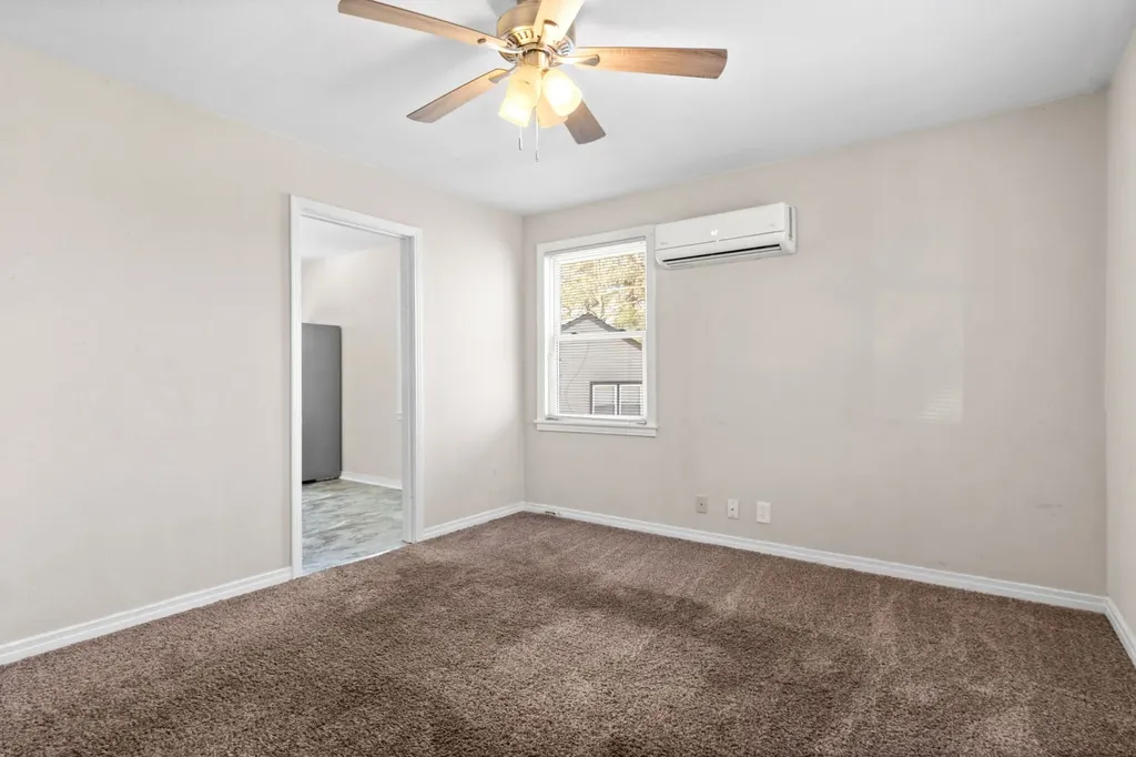42 Maple Street Clarksville TN 37042
