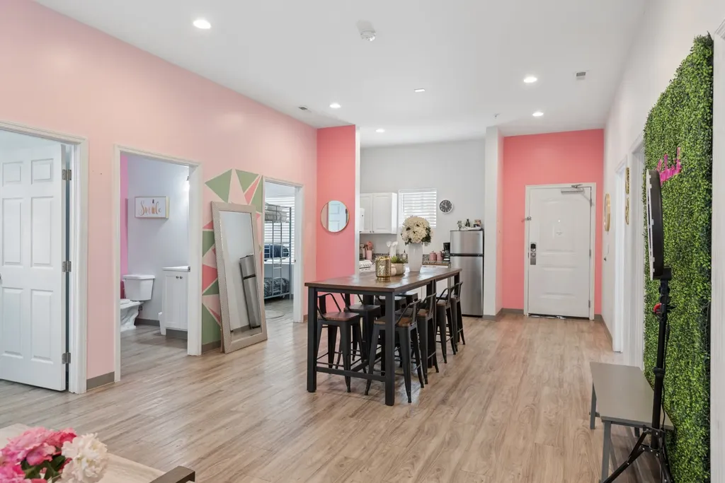 941 Main Street Nashville TN 37206