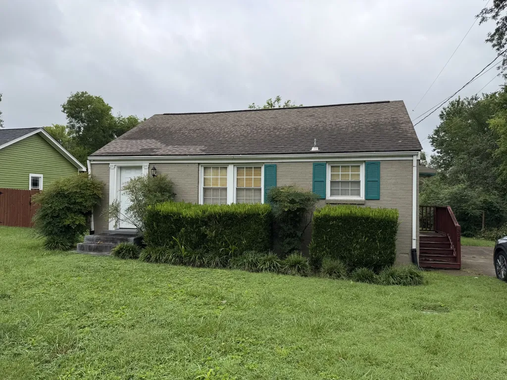 302 Drake Street Goodlettsville TN 37072