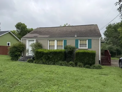 302 Drake Street Goodlettsville TN 37072