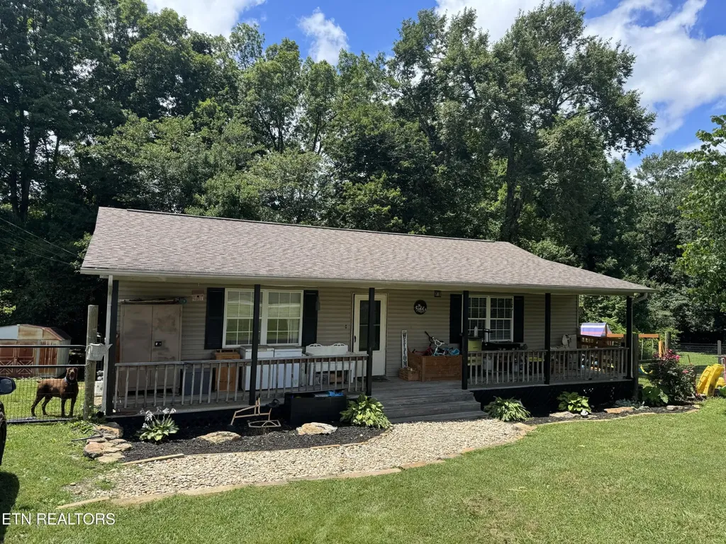 51 Rhododendron Circle Crossville TN 38555