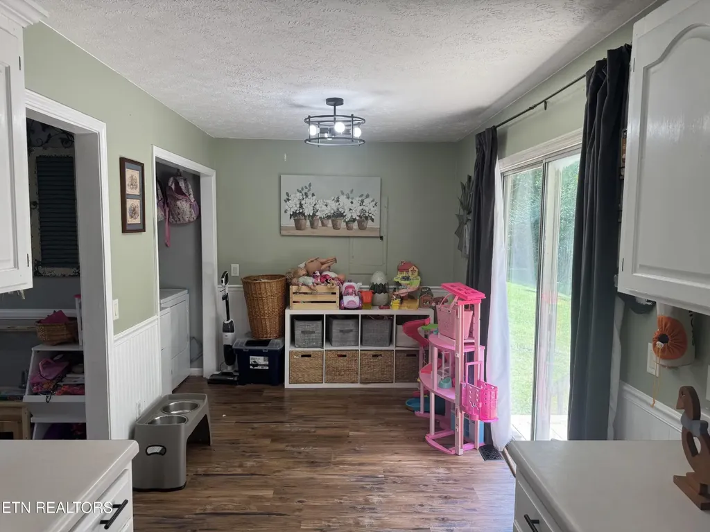 51 Rhododendron Circle Crossville TN 38555