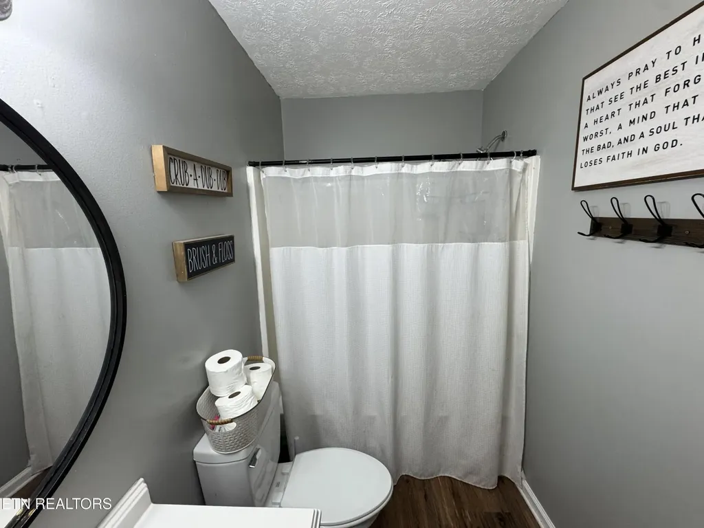 51 Rhododendron Circle Crossville TN 38555
