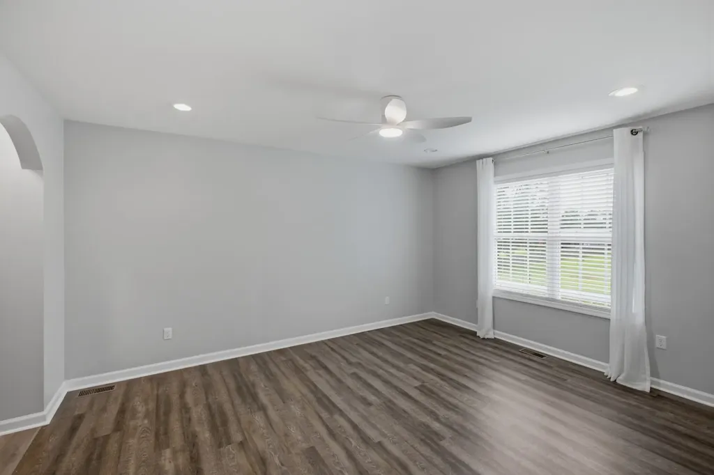 212 Pine Hill Drive Waverly TN 37185