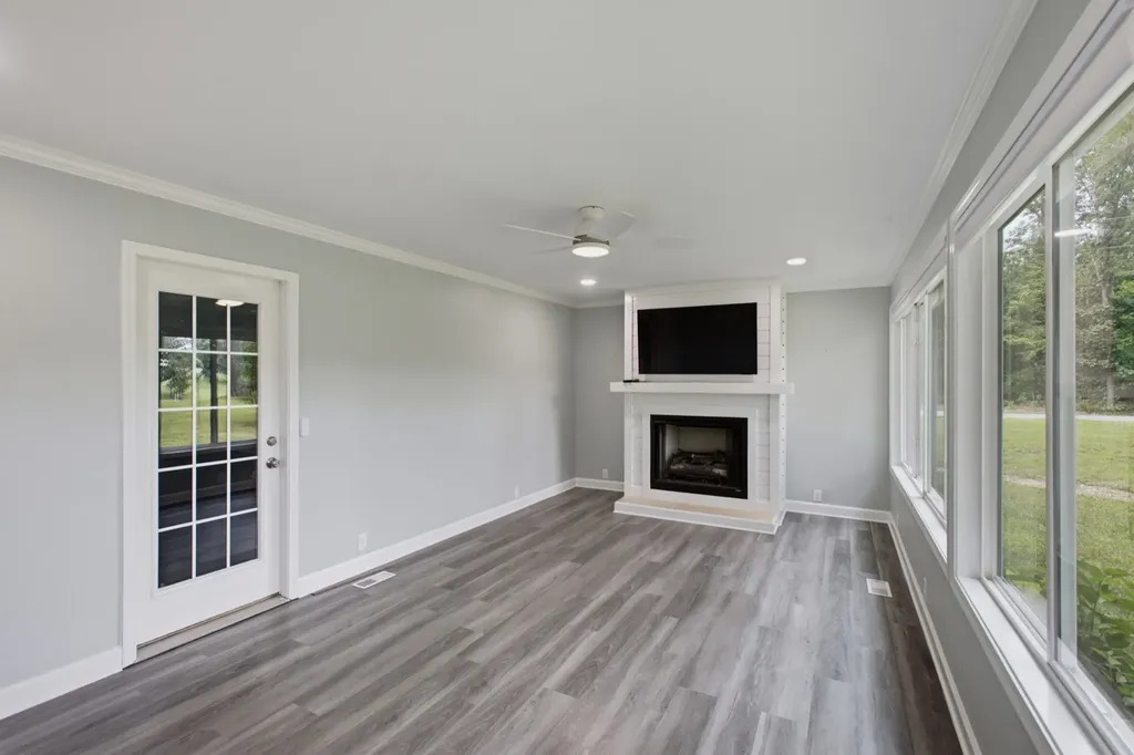 212 Pine Hill Drive Waverly TN 37185