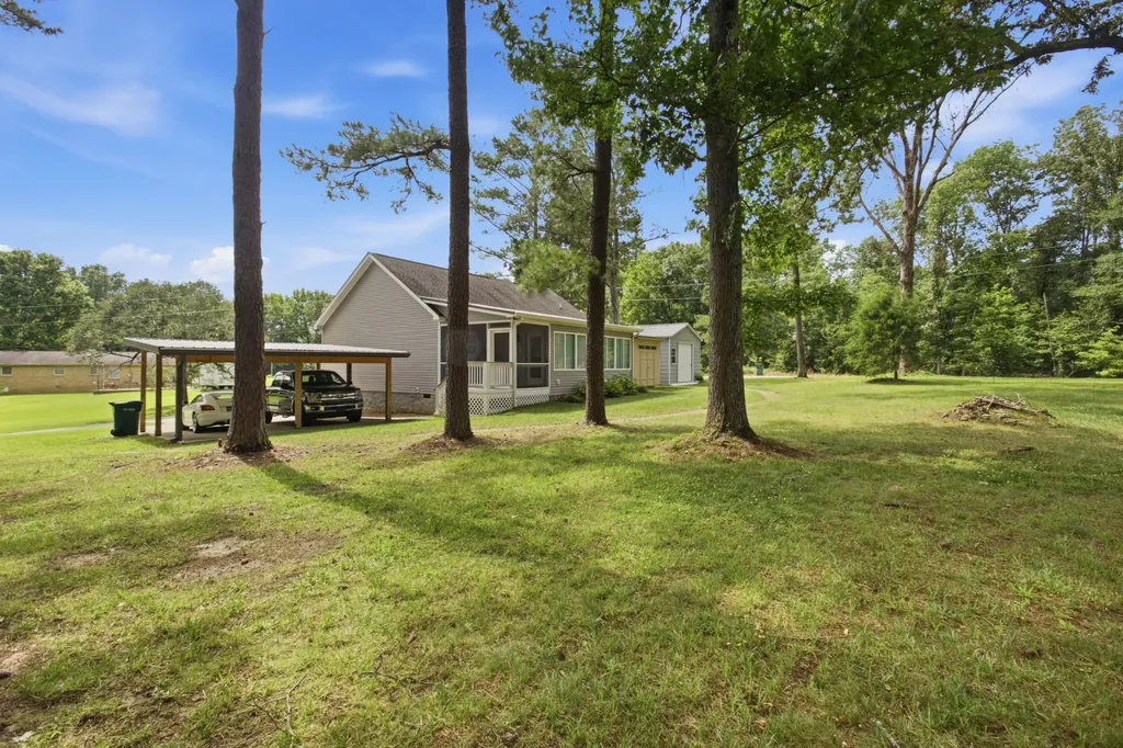 212 Pine Hill Drive Waverly TN 37185