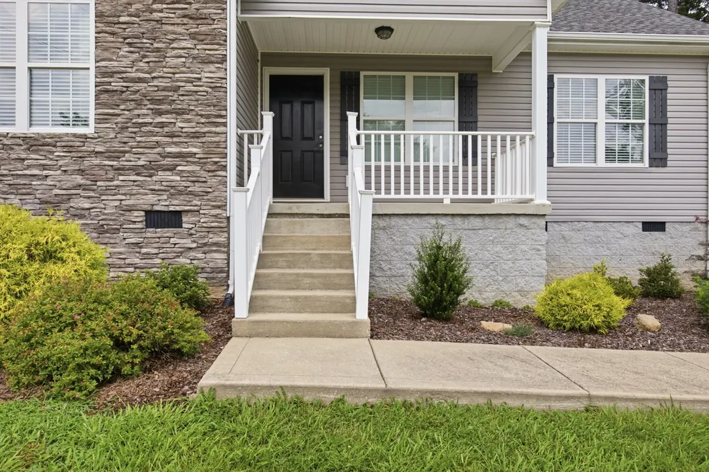 212 Pine Hill Drive Waverly TN 37185