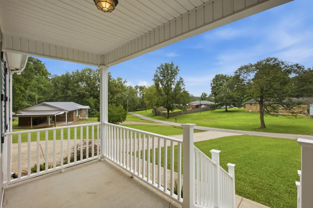 212 Pine Hill Drive Waverly TN 37185