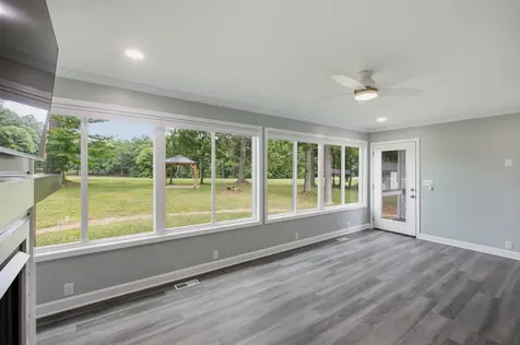 212 Pine Hill Drive Waverly TN 37185