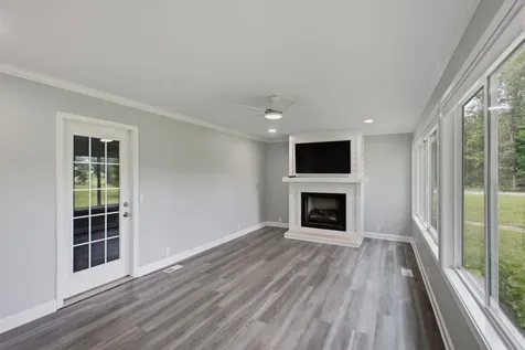 212 Pine Hill Drive Waverly TN 37185