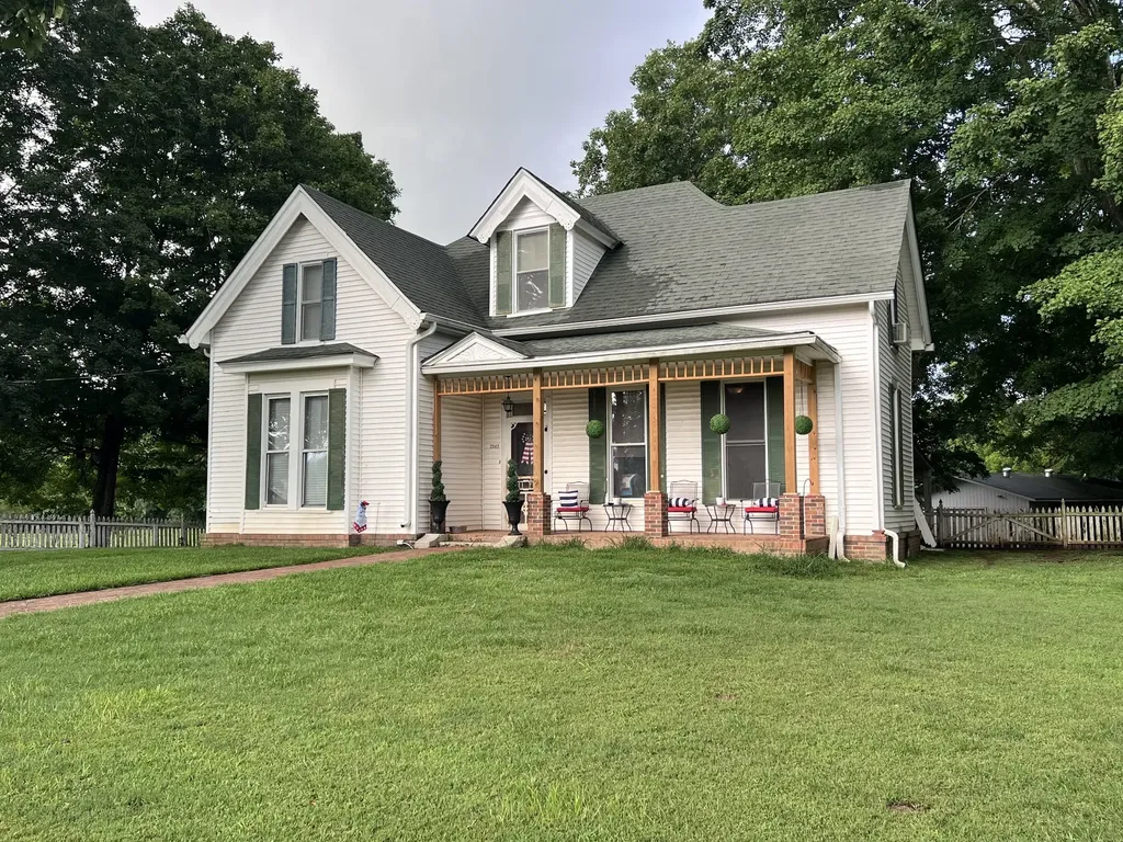 2343 Old Ashland City Road Clarksville TN 37043