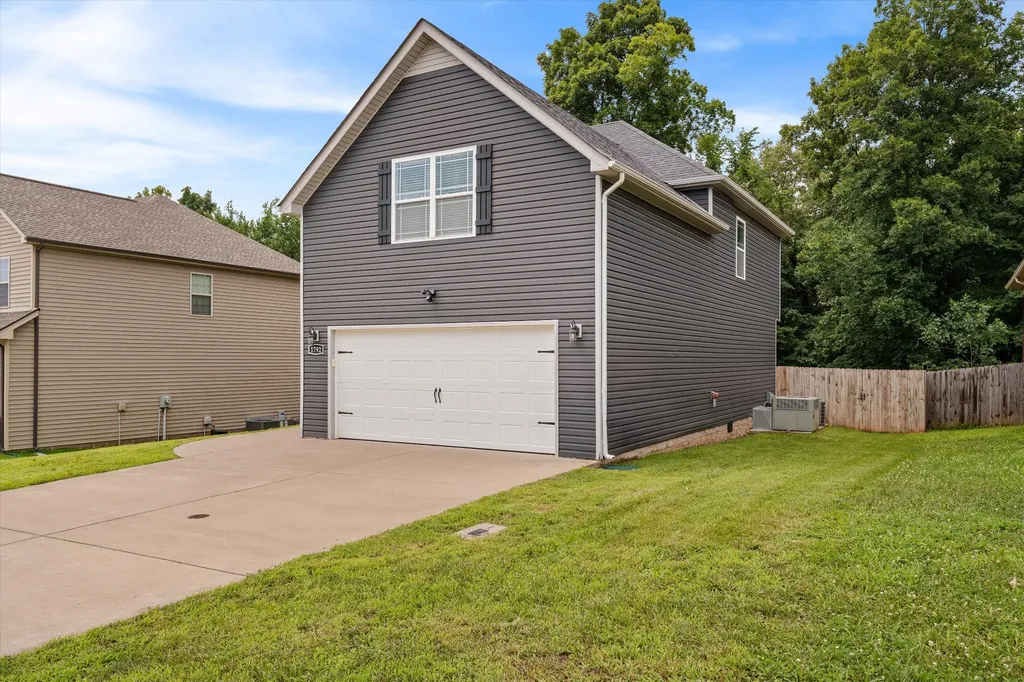 1792 Rains Road Clarksville TN 37042