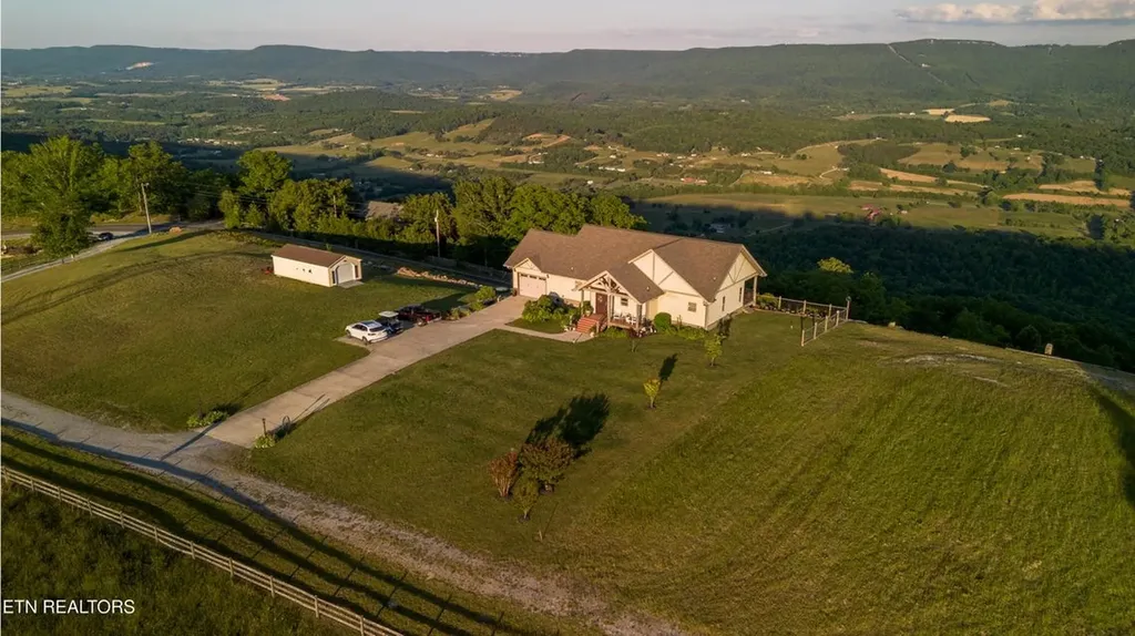 150 Lynhurst Drive Crossville TN 38558