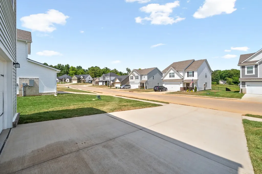 1223 Ross Farms Boulevard Clarksville TN 37043