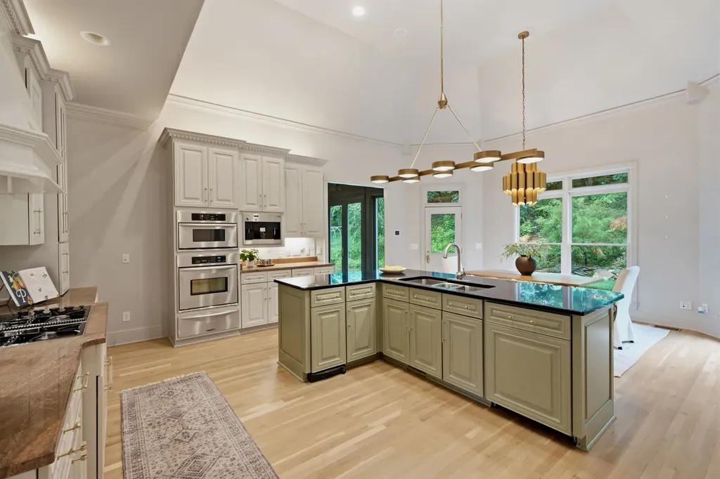 553 Grand Oaks Drive Brentwood TN 37027