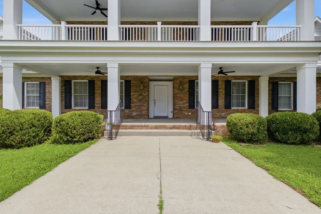 444 Old Pond Lane Dickson TN 37055