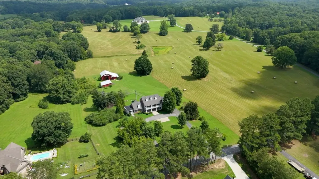 444 Old Pond Lane Dickson TN 37055