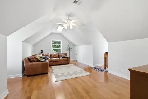 444 Old Pond Lane Dickson TN 37055