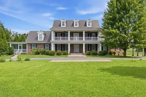 444 Old Pond Lane Dickson TN 37055