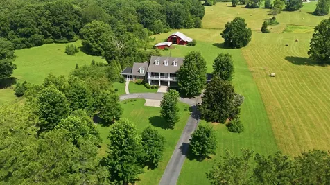 444 Old Pond Lane Dickson TN 37055