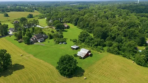 444 Old Pond Lane Dickson TN 37055