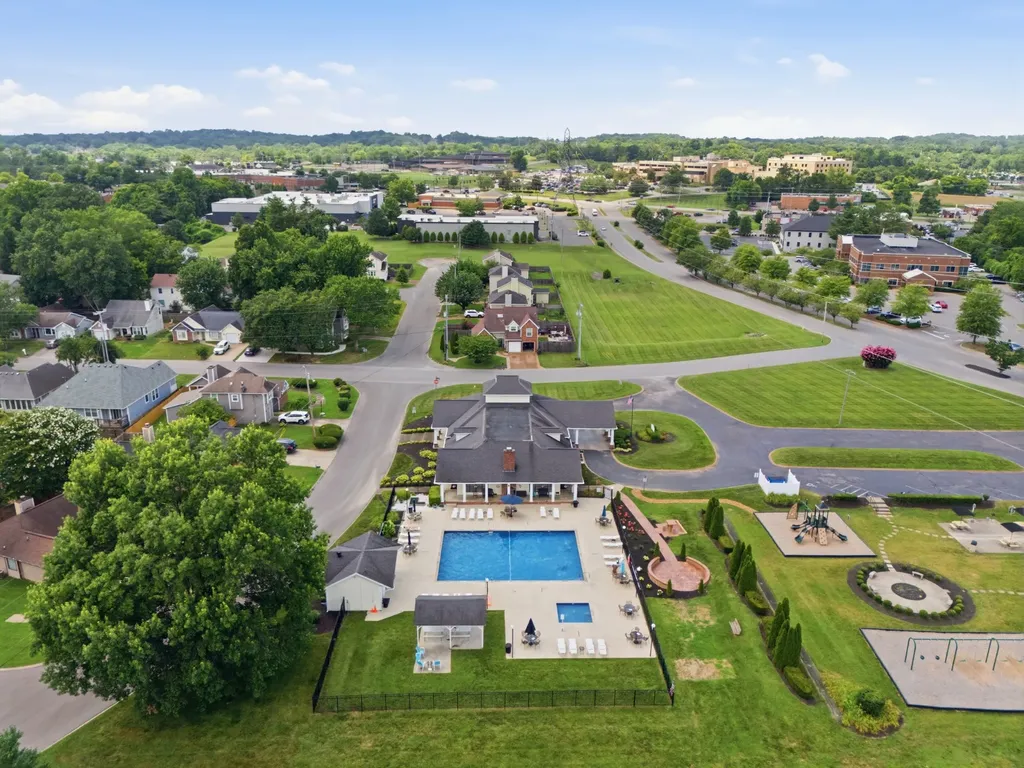 365 N Birchwood Drive Hendersonville TN 37075