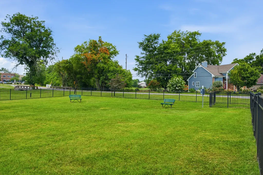 365 N Birchwood Drive Hendersonville TN 37075
