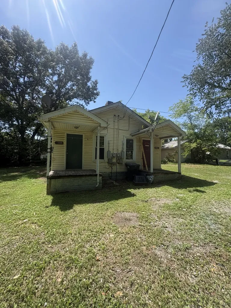 588 19th Ave, W Springfield TN 37172