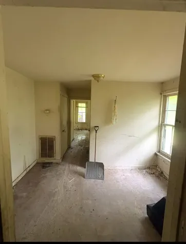 588 19th Ave, W Springfield TN 37172