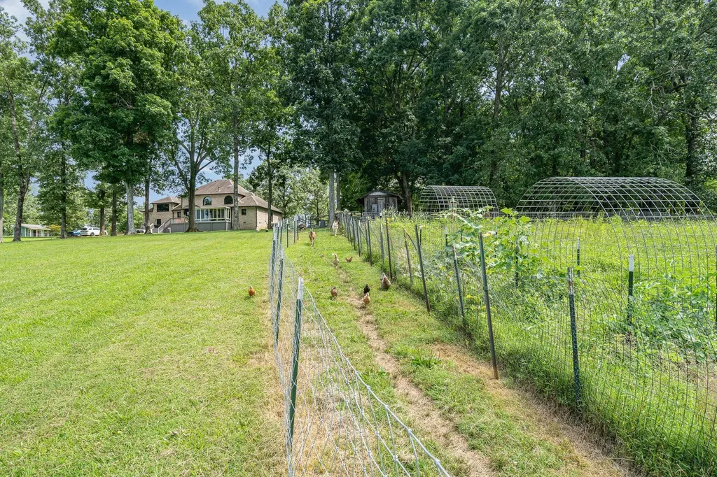 1640 Eno Road Dickson TN 37055