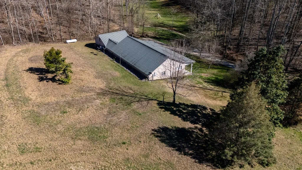 15 Clifton Road Lawrenceburg TN 38464